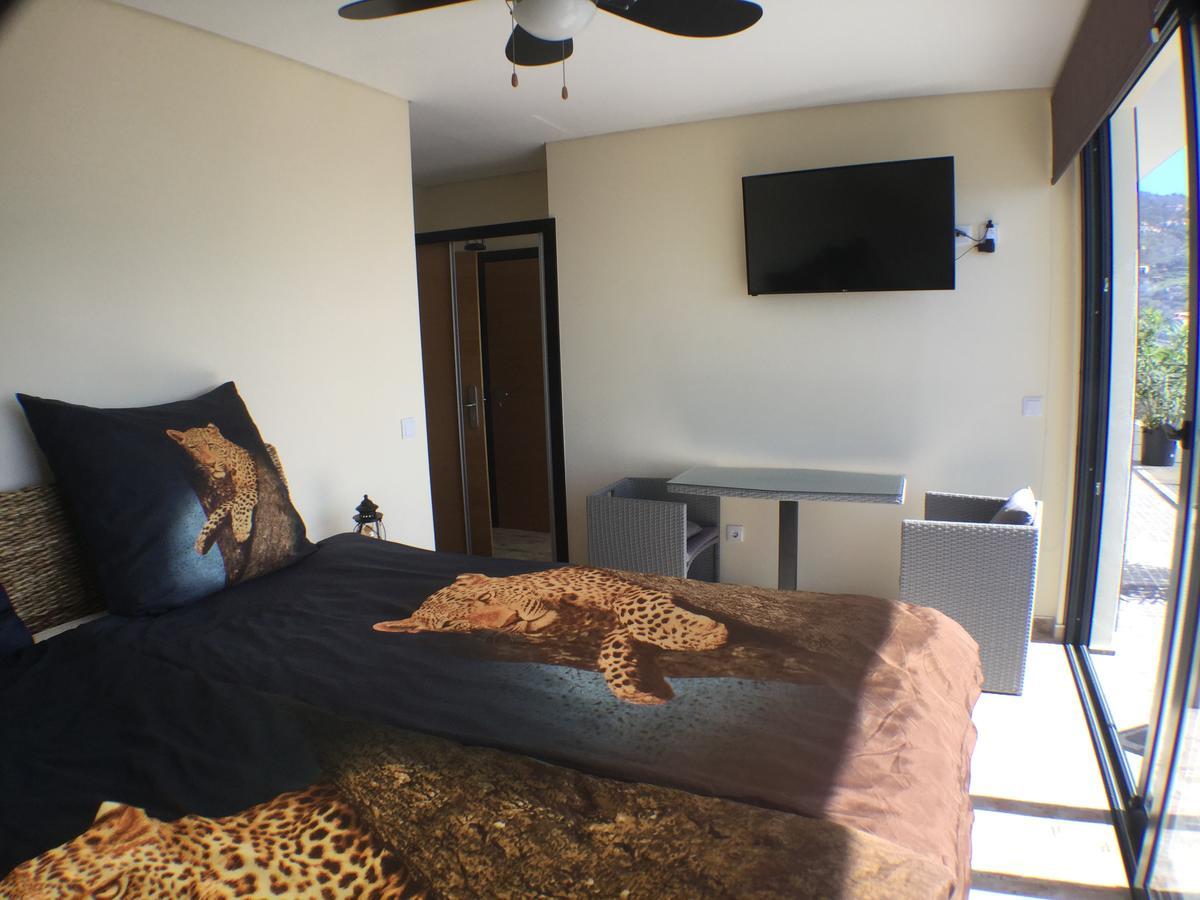 Guesthouse-Theview (Adults Only) Ribeira Brava Exterior photo