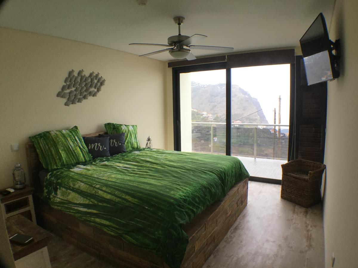 Guesthouse-Theview (Adults Only) Ribeira Brava Exterior photo